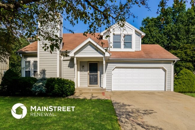 Building Photo - 102 S Janell Dr