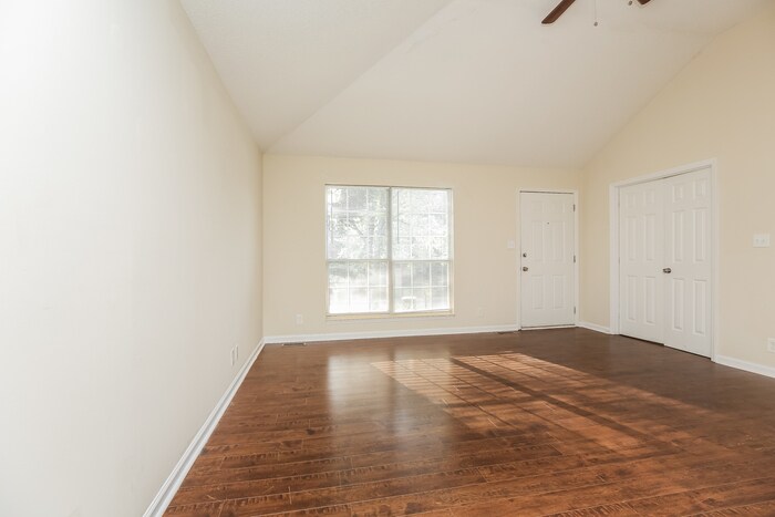 Building Photo - 63 Grassmire Dr