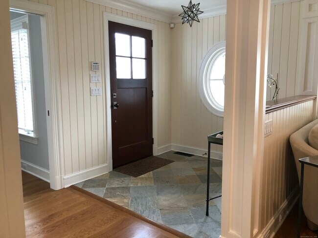 Building Photo - 12 Danbury Ave