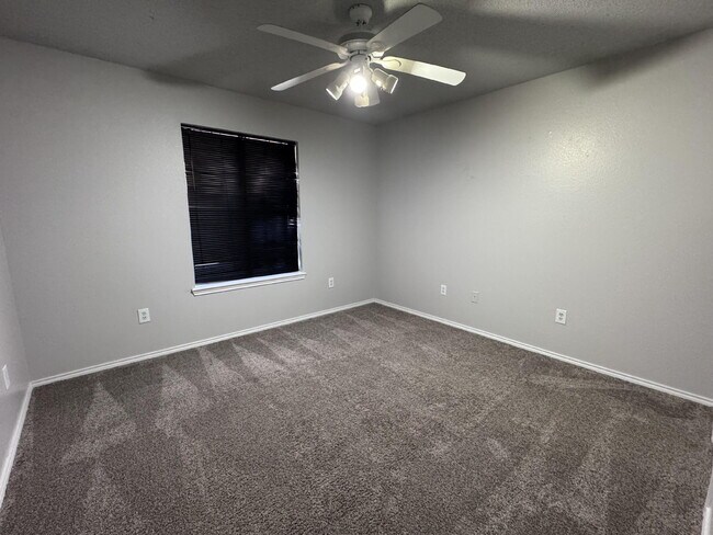 Building Photo - 5621 126th St