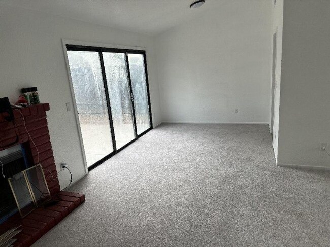 Building Photo - 8750 Lemas Rd