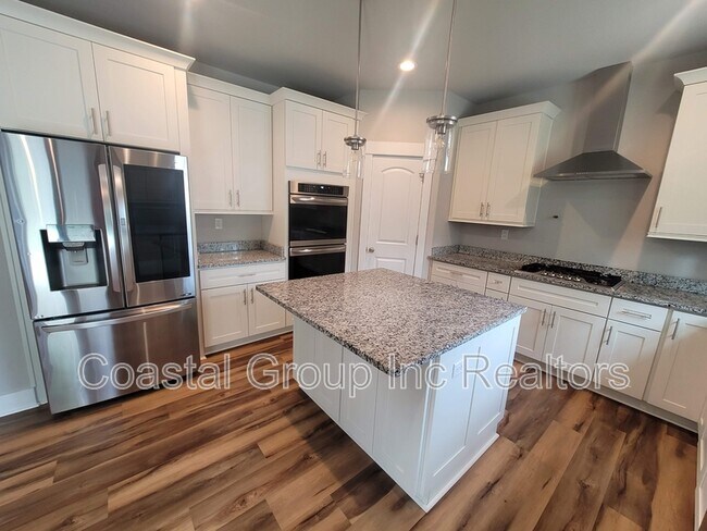 Building Photo - 1233 Auburn Hill Dr