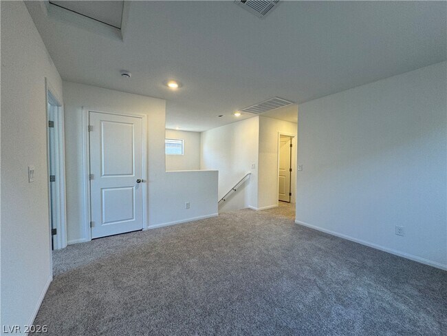 Building Photo - 7640 Royal Halo Ave