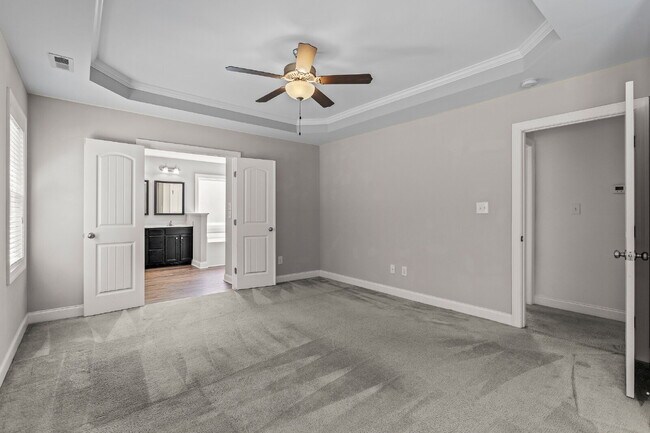 Building Photo - Spacious home in the heart of Sneads Ferry!