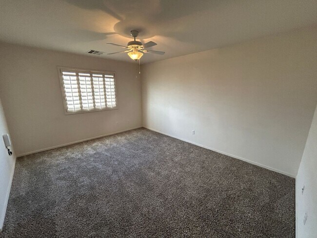 Building Photo - 11783 N 143rd Ave