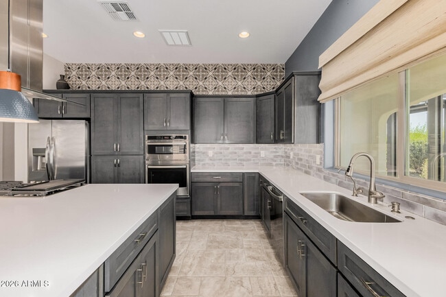 Building Photo - 35532 N Sunset Trail