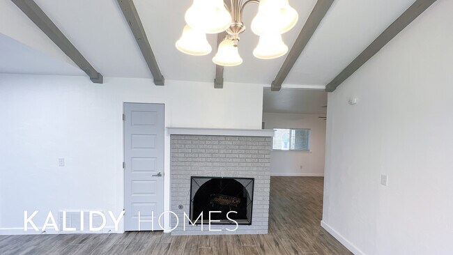 Building Photo - 2808 SW 88th St
