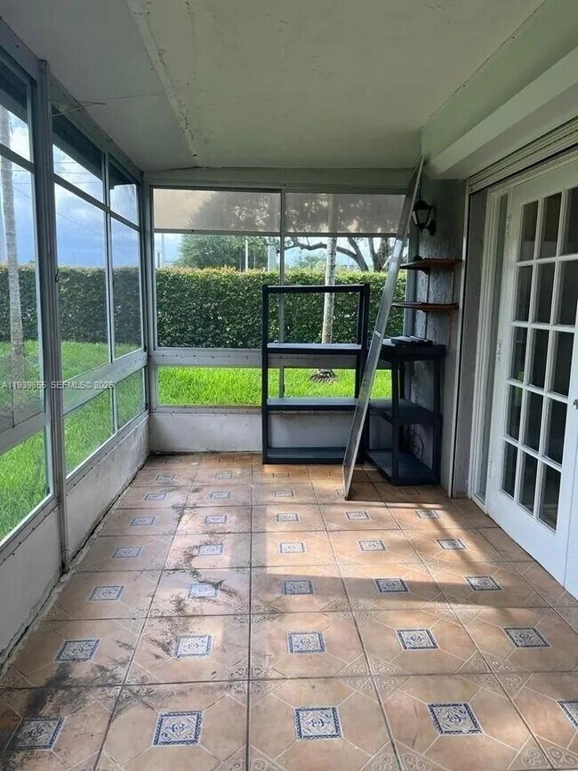 Building Photo - 7552 Stirling Rd