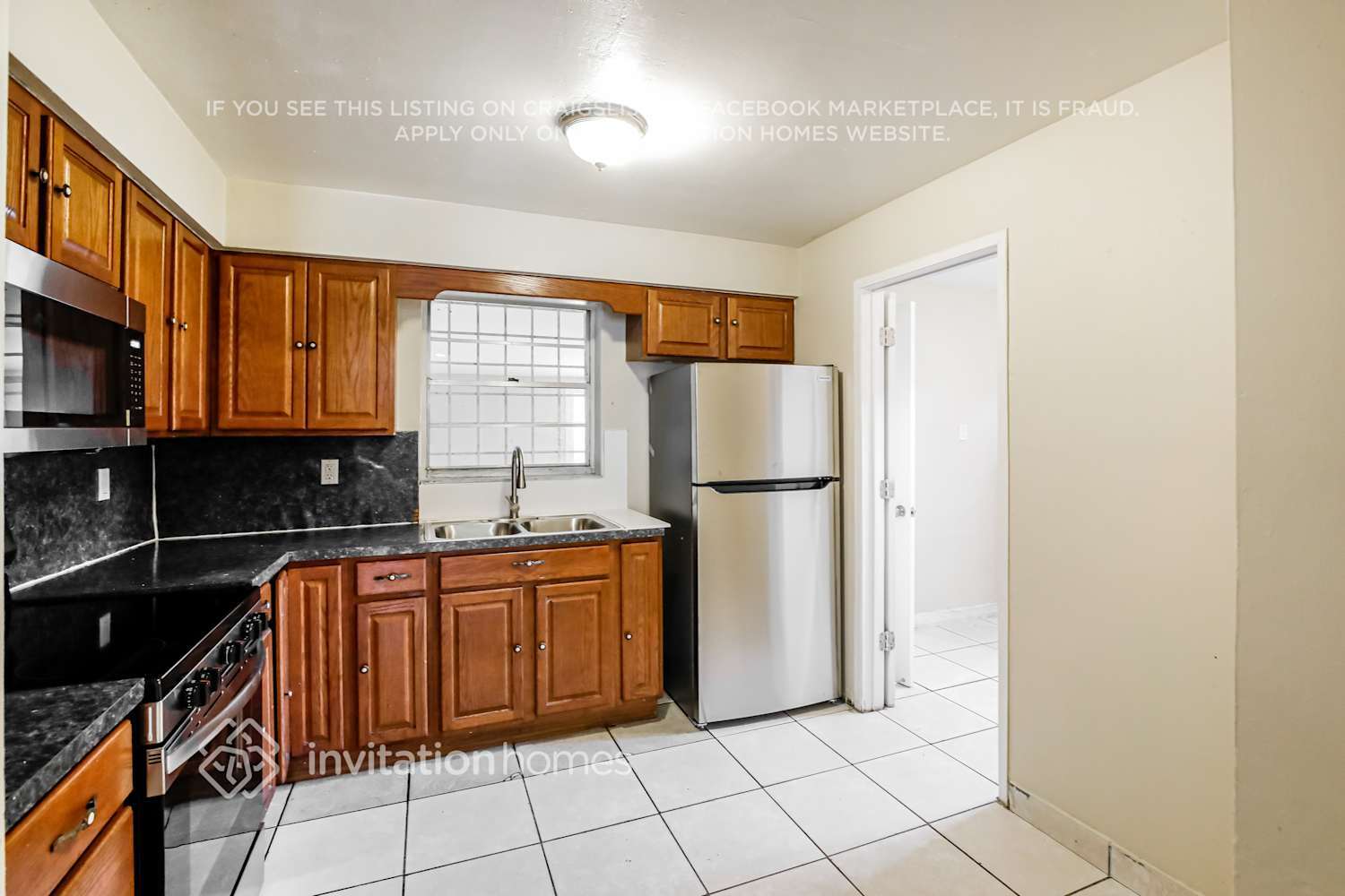 Building Photo - 1380 SW 26th Terrace