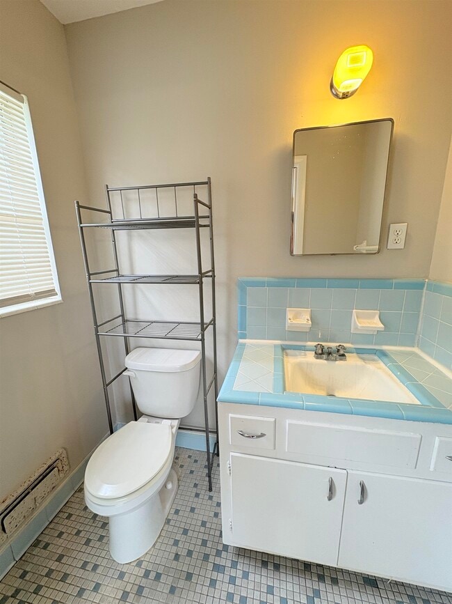 Building Photo - 304 Barbourville Dr