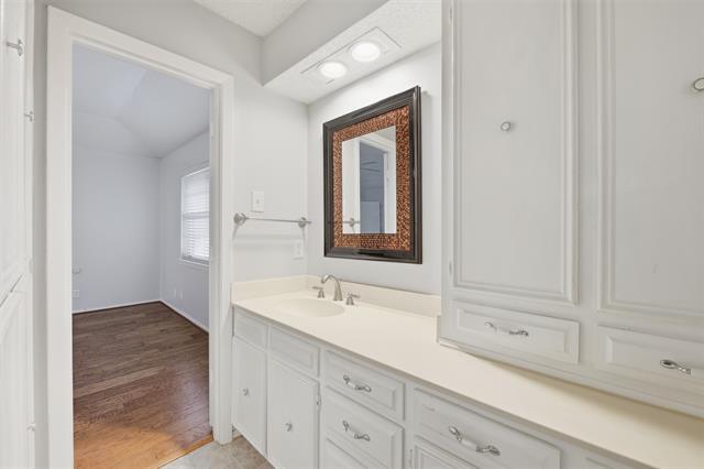 Building Photo - 6117 Lantana Ln