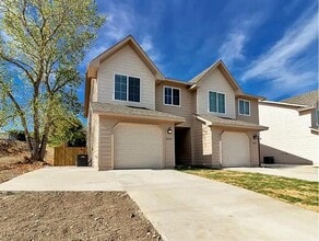 Building Photo - 8011 Marydean Ave