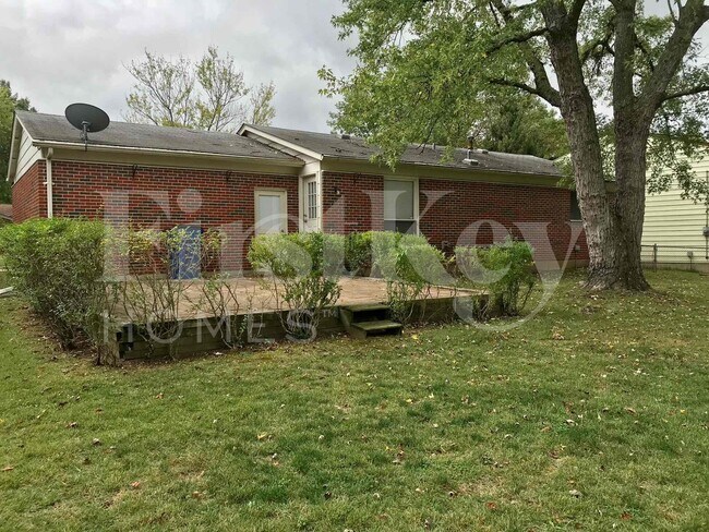 Building Photo - 1983 Greenheath Dr