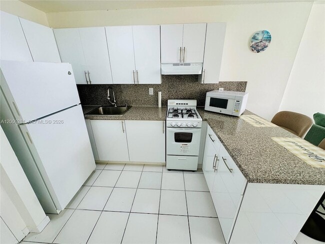 Building Photo - 710 Washington Ave