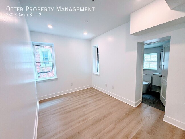 Building Photo - 230 S 46th St