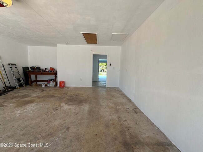 Building Photo - 540 Elliott Dr