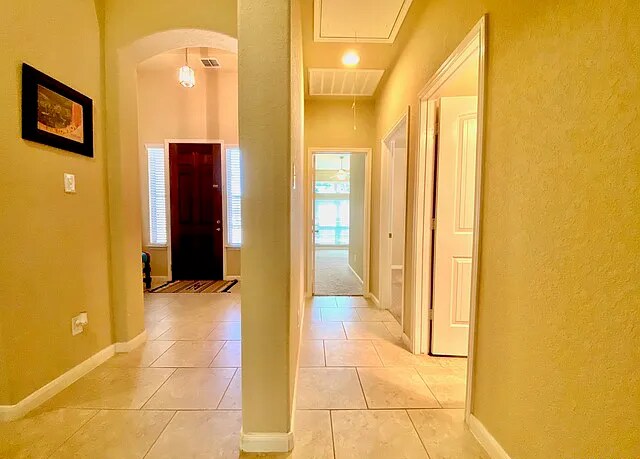 Building Photo - 15527 Birdstone Ln