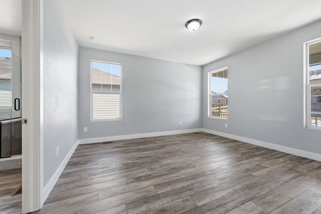 Building Photo - $3,140.95, $300 off the first month's rent, 3 Beds - 2 Bath, Single Family Home in Dacono with 3-...