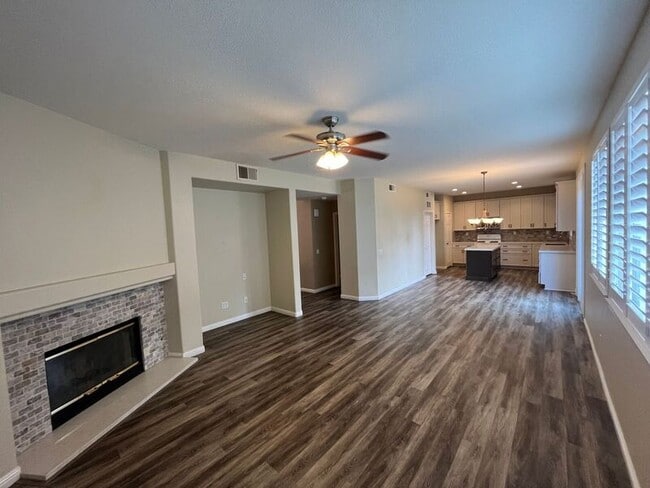 Building Photo - 39265 Eternity Ln