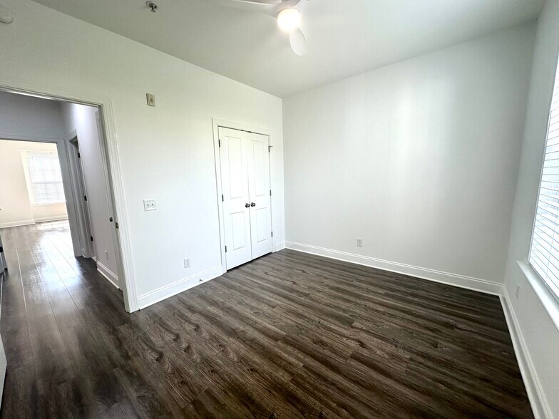 Building Photo - 149 Breezes Dr