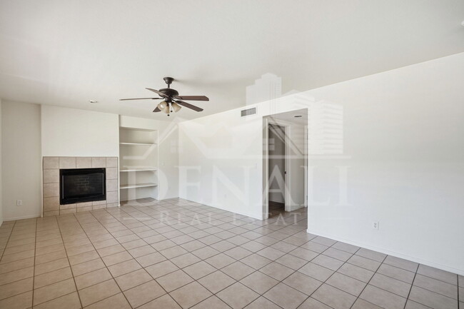 Building Photo - 6107 N 135th Dr