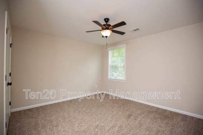 Building Photo - 4883 Wisteria Ln