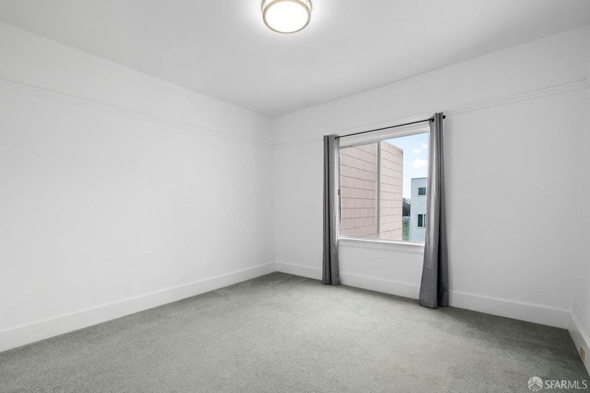 Building Photo - 1344 20th Ave