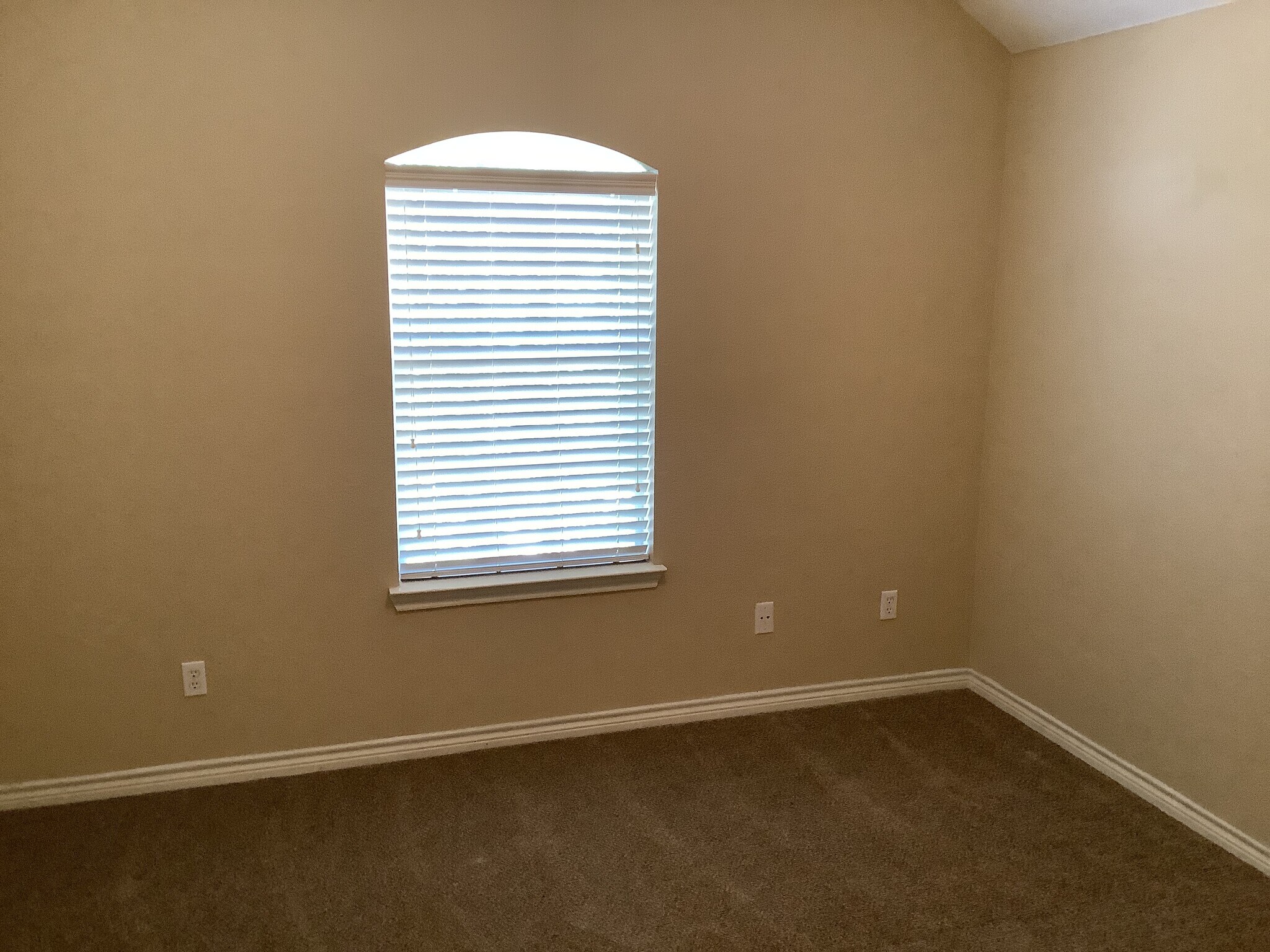 Building Photo - 1506 Melanie Trl