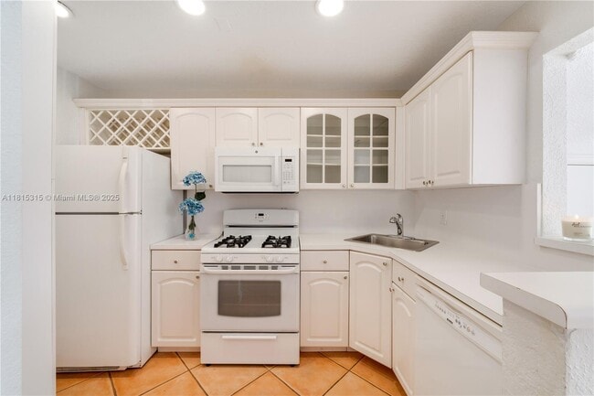 Building Photo - 8650 SW 67th Ave