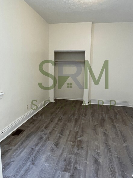 Building Photo - 2912 Greenwood Ave