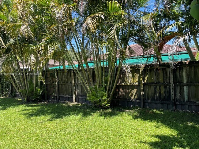 Building Photo - 16637 SW 52nd St