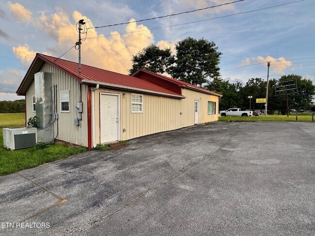 Building Photo - 5521 S York Hwy