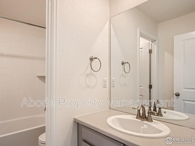 Building Photo - 451 Zeppelin Wy