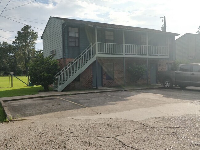 Primary Photo - 700 Bonin Road