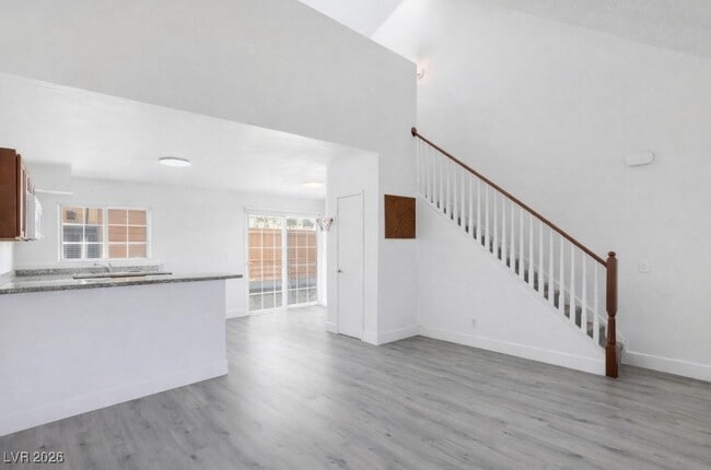 Building Photo - 5128 Garden Ln