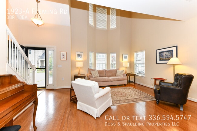 Building Photo - 1923 Fleming Rd