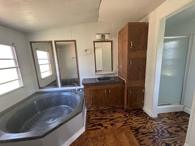 Building Photo - 7150 Seward Cir