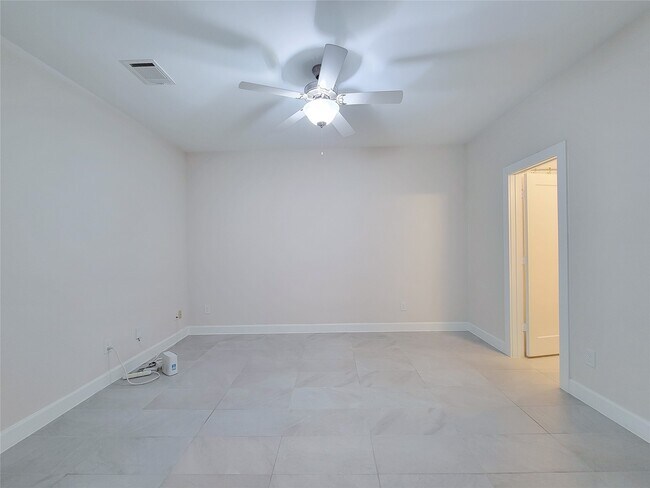 Building Photo - 845 Fisher St