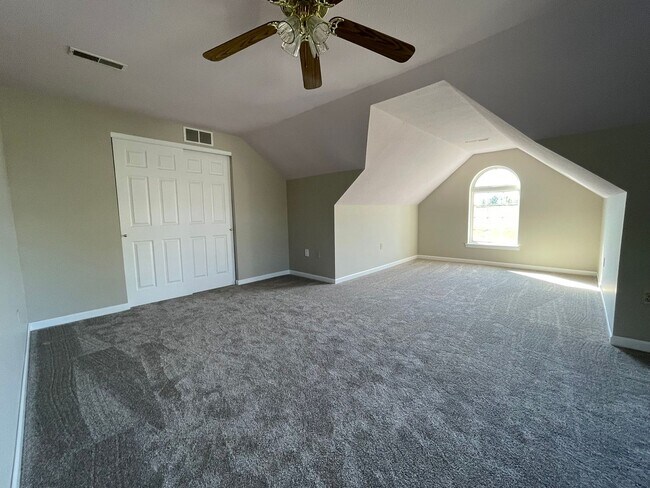 Building Photo - 4 Bed 3 Bath For Rent in Troy, MO