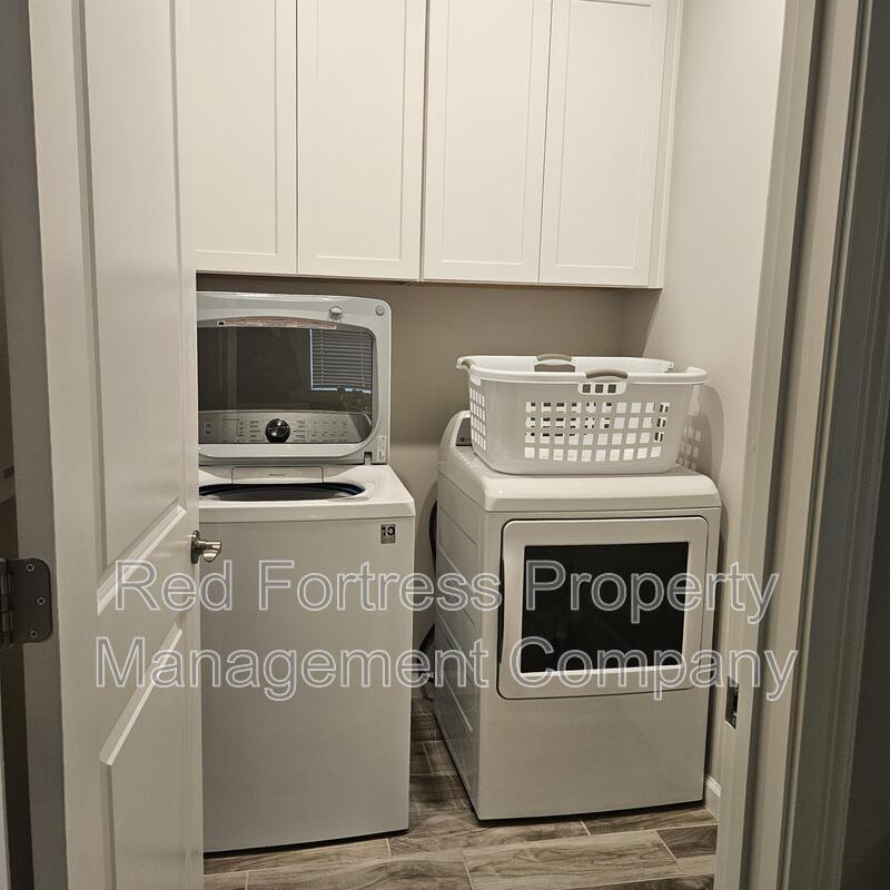Building Photo - 6517 Good Life St