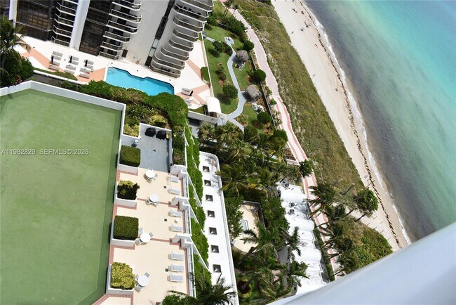 Building Photo - 6365 Collins Ave