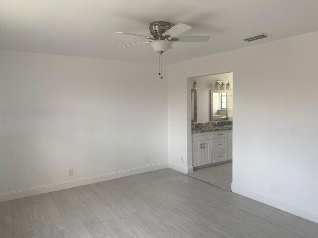 Building Photo - Northwest 107th Way, Sunrise, FL 33351 - 3 BR 2 BA single-family home