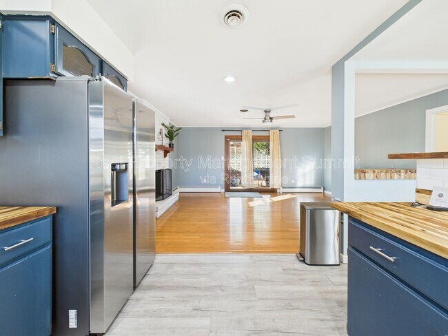 Building Photo - 1508 Chesley Pl