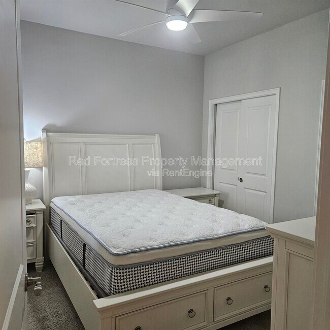 Building Photo - 6517 Good Life St