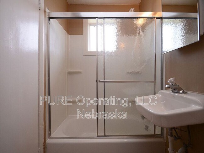 Building Photo - 9310 Binney St