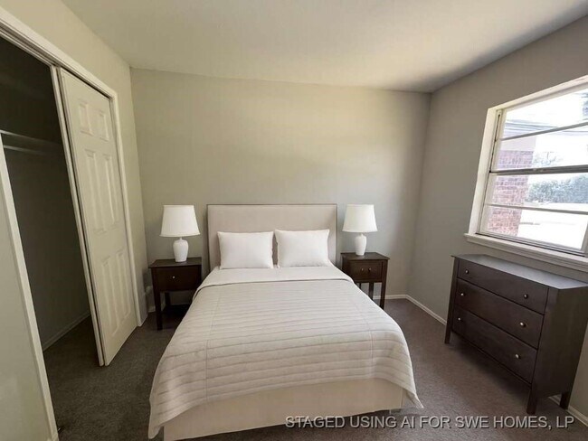 Building Photo - 5431 45th St