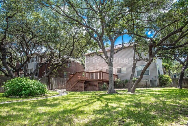 Building Photo - 225 Samantha Dr