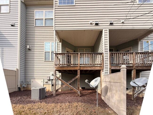 Building Photo - 8268 Primanti Blvd