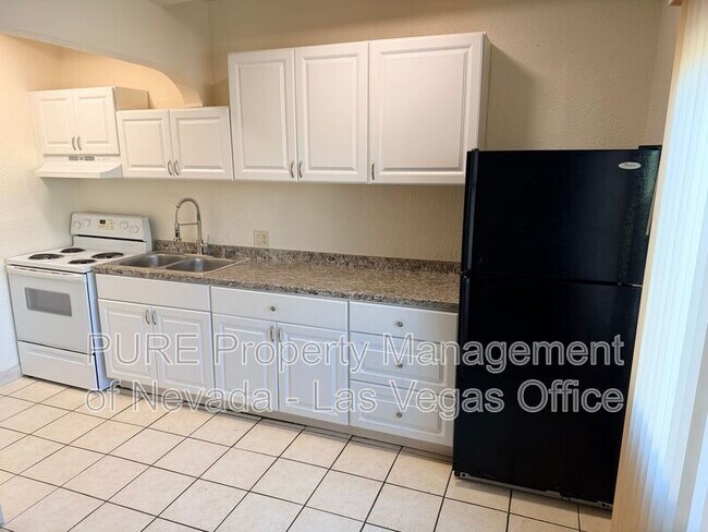 Building Photo - 23 W Basic Rd