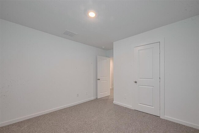 Building Photo - 3017 La Rambla Dr